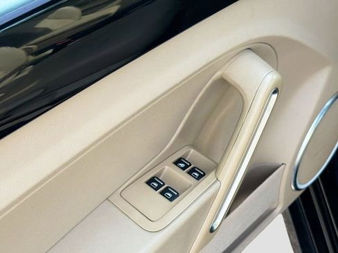 Used 2014 Volkswagen Beetle 1.8T image 18