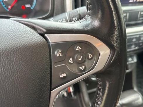 Used 2020 Chevrolet Colorado LT AWD/4WD image 17