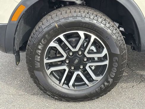 New 2026 Ford Ranger Lariat w/ FX4 Off-Road Package image 10