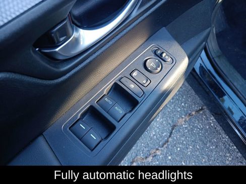 Used 2024 Honda CR-V EX image 12