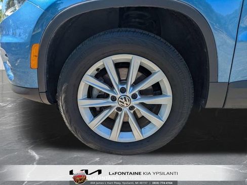Used 2017 Volkswagen Tiguan S FWD image 32