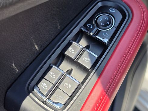 Used 2023 Porsche Macan GTS AWD/4WD image 13