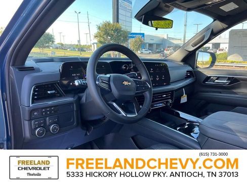 New 2025 Chevrolet Suburban LS image 18