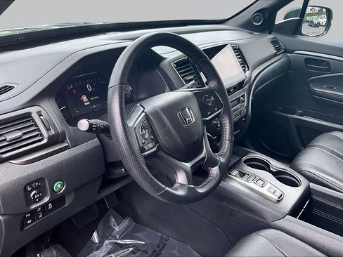 Used 2022 Honda Passport TrailSport image 17