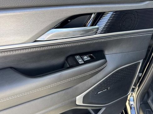 New 2026 Jeep Grand Wagoneer 4WD image 30