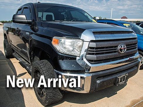 Used 2015 Toyota Tundra SR5 w/ TRD Off Road Package AWD/4WD image 4