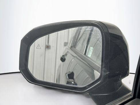 Used 2025 Hyundai Santa Fe SEL FWD image 16