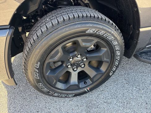 New 2026 RAM 1500 Express image 22