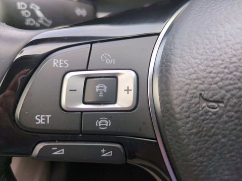 Used 2019 Volkswagen Atlas SEL R-Line image 29