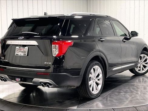 Used 2022 Ford Explorer Platinum w/ Equipment Group 601A AWD/4WD image 13
