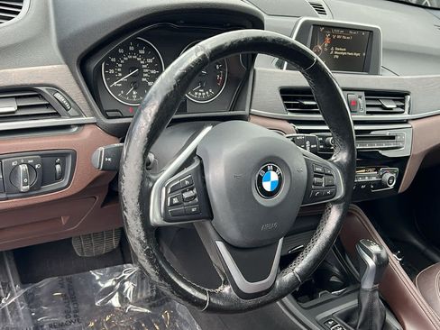 Used 2017 BMW X1 xDrive28i AWD/4WD image 10