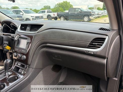 Used 2016 Chevrolet Traverse LT AWD/4WD image 24