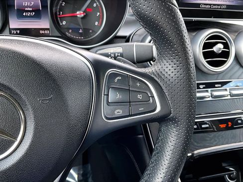 Used 2018 Mercedes-Benz GLC 300 4MATIC image 24