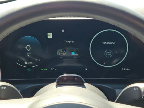 Used 2025 Hyundai Tucson SEL image 11