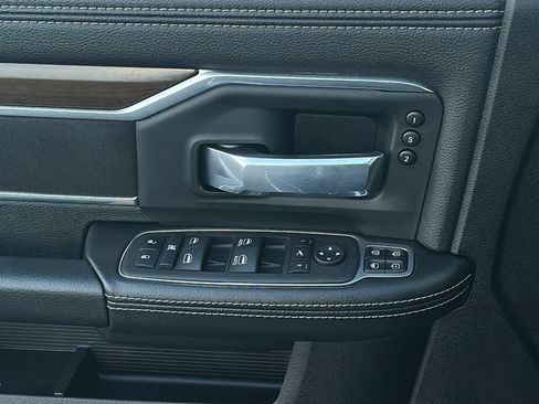 Used 2024 RAM 2500 Laramie w/ Off Road Package image 21