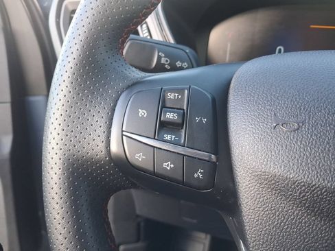 Used 2025 Ford Escape ST-Line FWD image 10