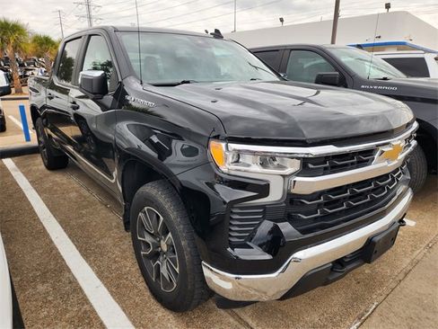 Used 2023 Chevrolet Silverado 1500 LT image 1