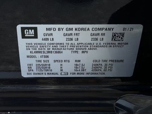 Used 2021 Buick Encore GX Select w/ Sport Touring Package AWD/4WD image 32