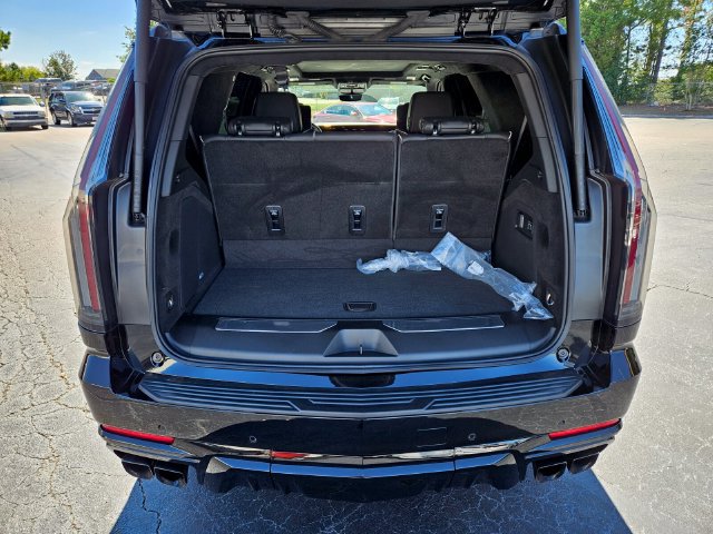 Used 2025 Cadillac Escalade V AWD/4WD image 18