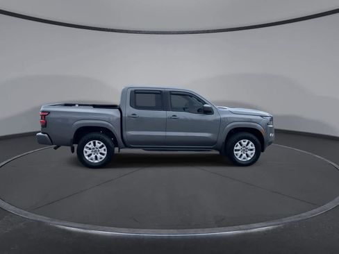 Used 2022 Nissan Frontier SV image 9