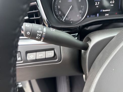 New 2025 Cadillac XT6 Sport w/ Technology Package image 32