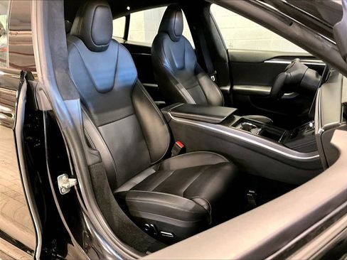 Used 2023 Tesla Model S Plaid image 12
