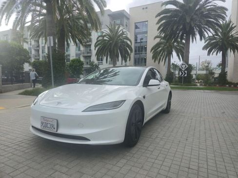 Used 2025 Tesla Model 3 Long Range RWD image 5