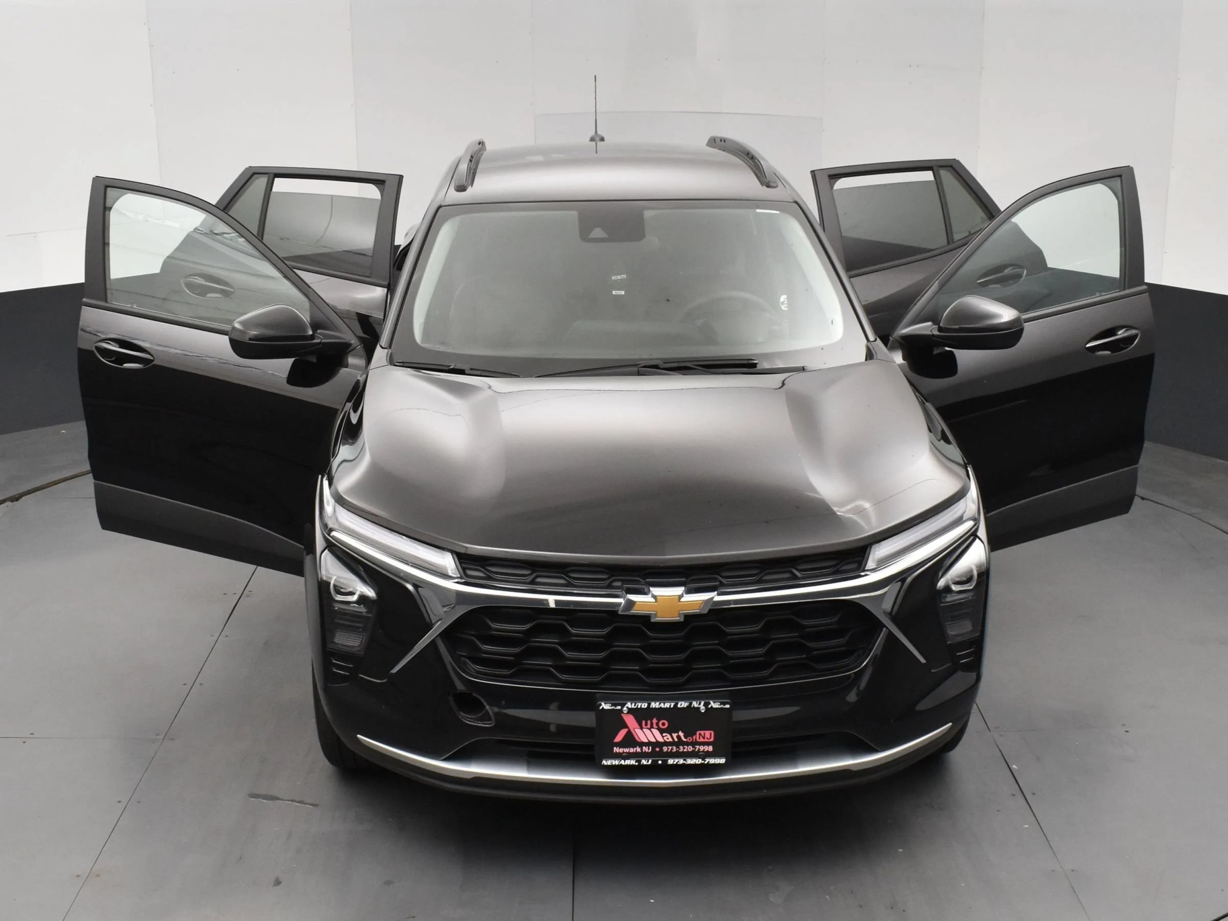 Used 2026 Chevrolet Trax LT FWD image 10