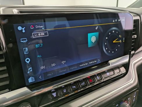 Used 2025 Chevrolet Silverado 2500 High Country w/ High Country Premium Package image 13