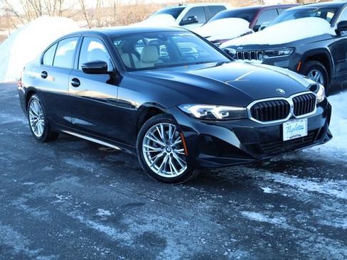 Used 2023 BMW 330i xDrive Sedan w/ Premium Package image 2