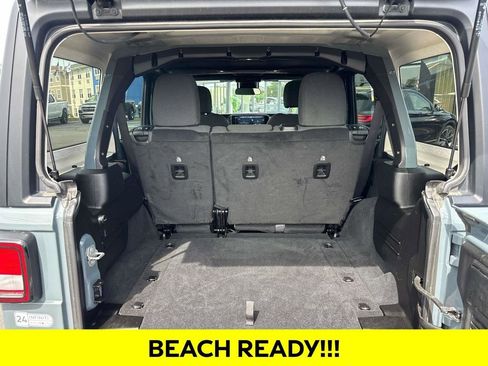 Used 2024 Jeep Wrangler Unlimited Sport AWD/4WD image 15