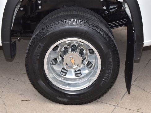 Used 2024 Chevrolet Silverado 3500 High Country w/ High Country Premium Package AWD/4WD image 41
