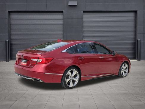 Used 2018 Honda Accord Touring image 5