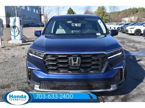 New 2025 Honda Pilot EX-L image 2