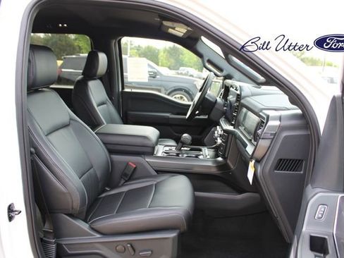 New 2025 Ford F150 Lariat w/ Equipment Group 501A Mid image 9