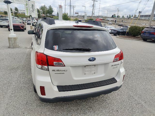 Used 2014 Subaru Outback 2.5i Premium AWD/4WD image 18