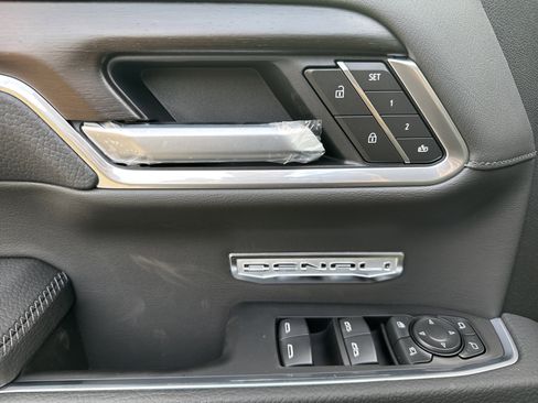 New 2026 GMC Sierra 1500 Denali image 15