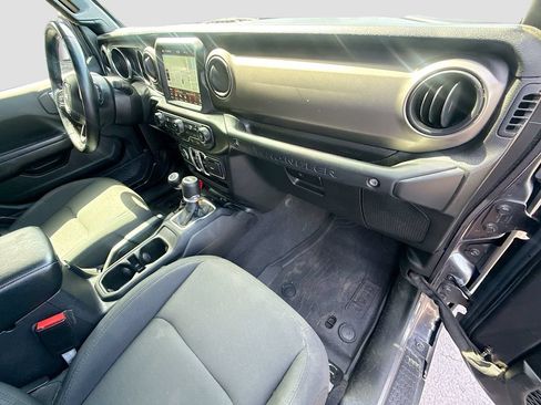 Used 2021 Jeep Wrangler Unlimited Sport AWD/4WD image 34