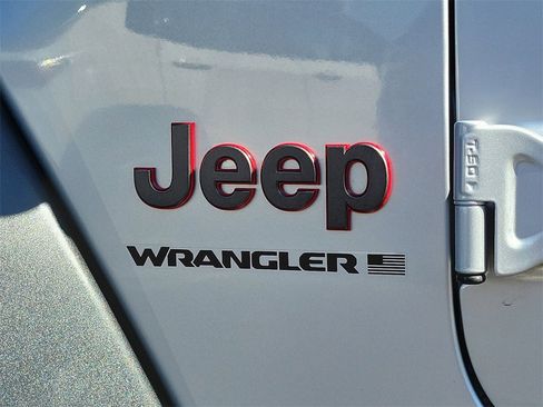 Used 2023 Jeep Wrangler Unlimited Rubicon image 22