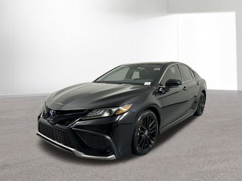 Used 2024 Toyota Camry XSE image 24