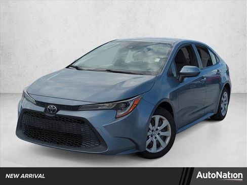 Certified 2021 Toyota Corolla LE image 1
