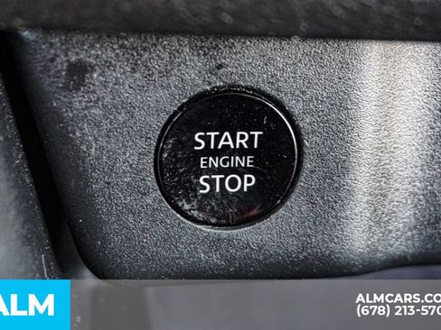 Used 2024 Nissan Rogue S AWD/4WD image 45