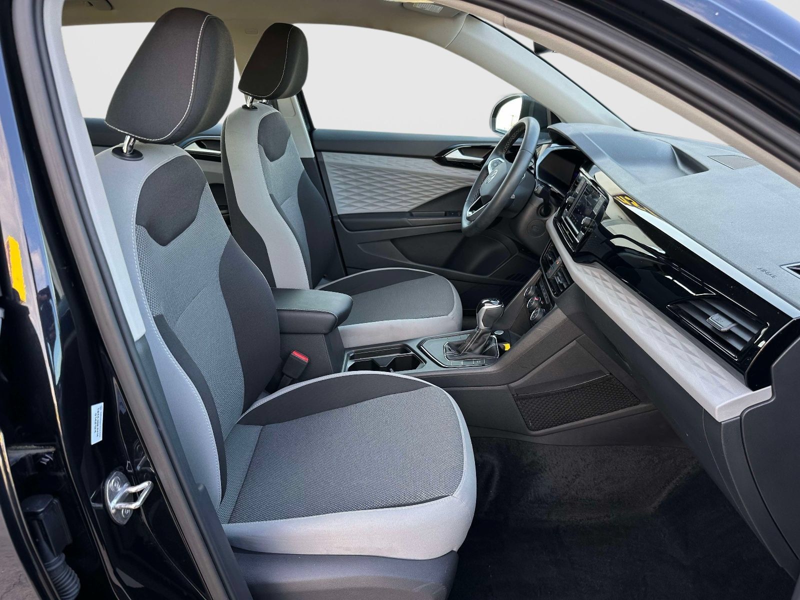 Certified 2023 Volkswagen Taos S FWD image 10