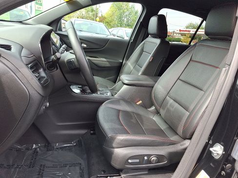Used 2024 Chevrolet Equinox RS w/ RS Leather Package image 13