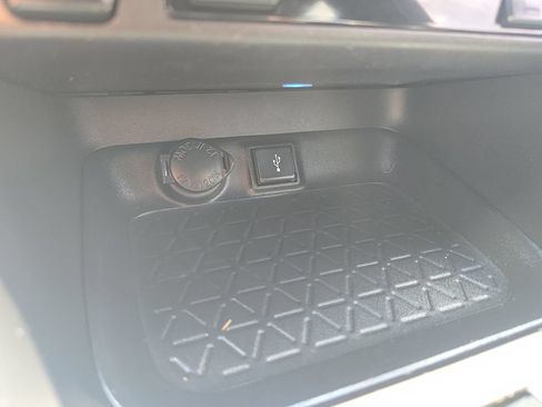 Used 2021 Toyota RAV4 XSE w/ XSE Grade Weather Package AWD/4WD image 31