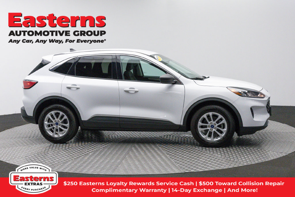 Used 2022 Ford Escape SE FWD image 5