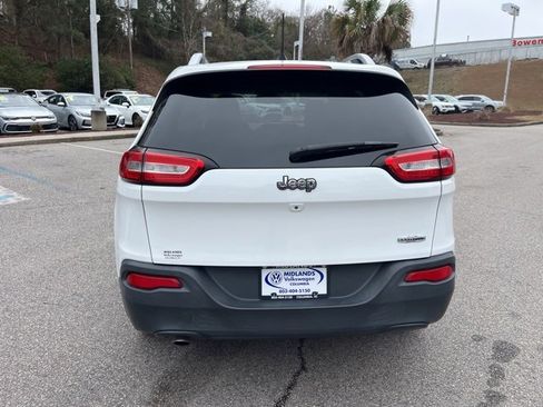 Used 2018 Jeep Cherokee Latitude image 34