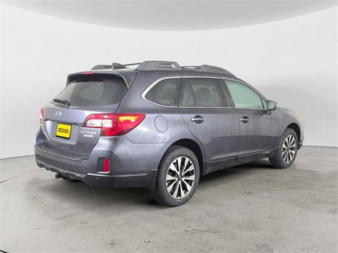 Used 2017 Subaru Outback 2.5i Limited image 5
