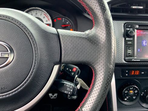 Used 2015 Scion FR-S image 24