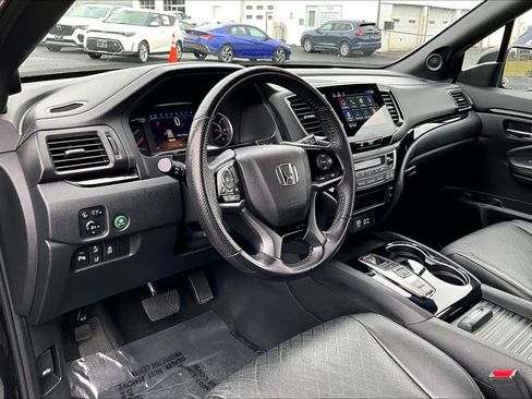Used 2020 Honda Passport Touring image 17